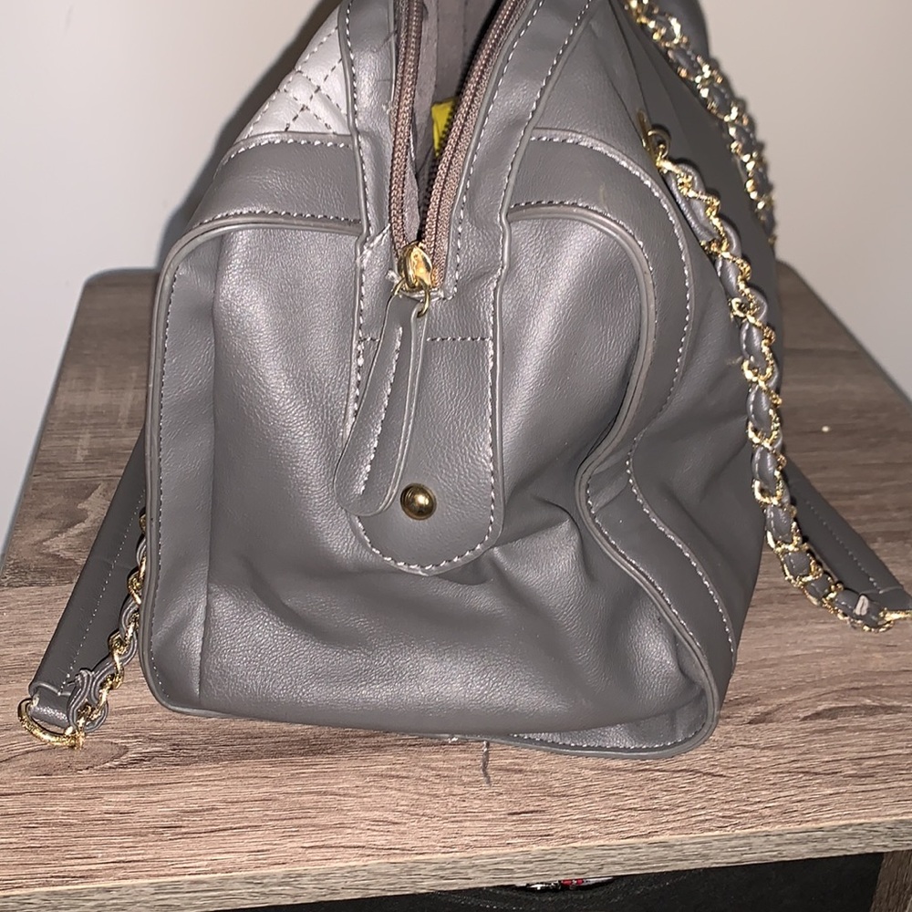 Apt 9 two tone gray, with gold accents handbag - Picture 5 of 11